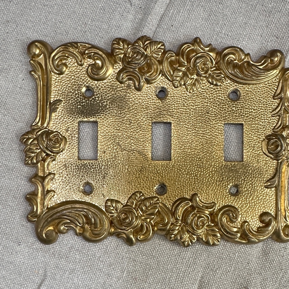 Preowned Ornate Floral Triple Toggle Switch Plate Cover - Gold Finish